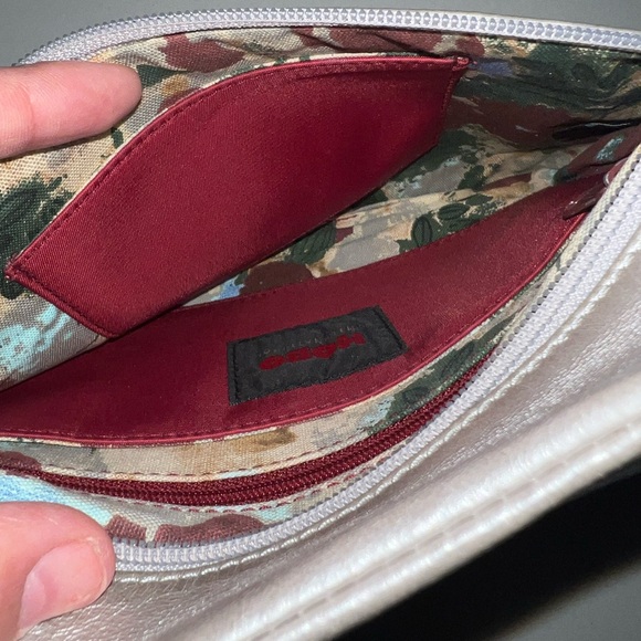 Hobo Silver Leather Clutch Bag - Picture 9 of 11